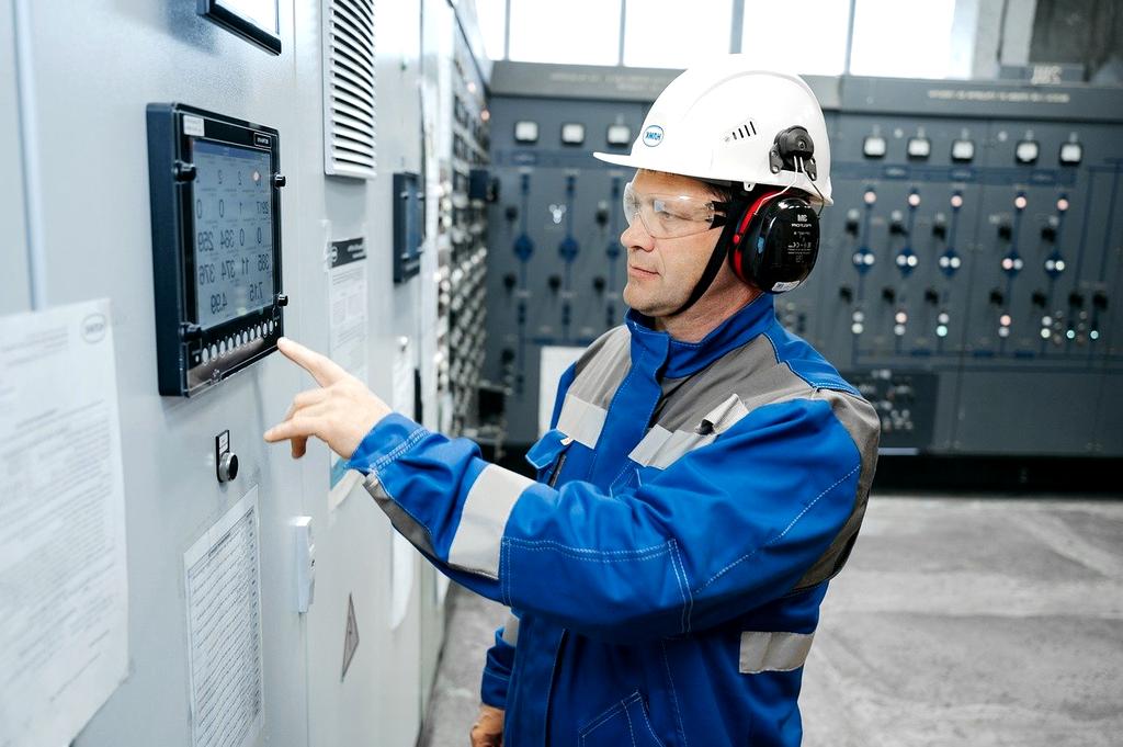 Smart grid control room